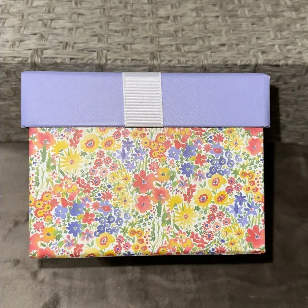 SHABBY CHIC Two Floral Lavender Top White Bow Square Nesting Gift Boxes